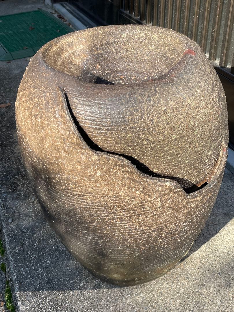 水琴窟　信楽焼