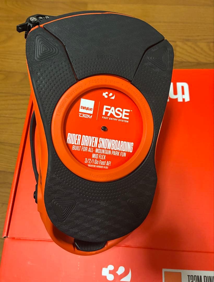 THIRTY TWO T32M FASE サーティーツーフェイズ スノーボード