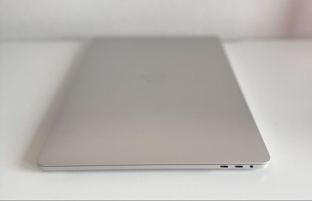 美品 Macbook Pro 2019 15インチ Ram 32gb