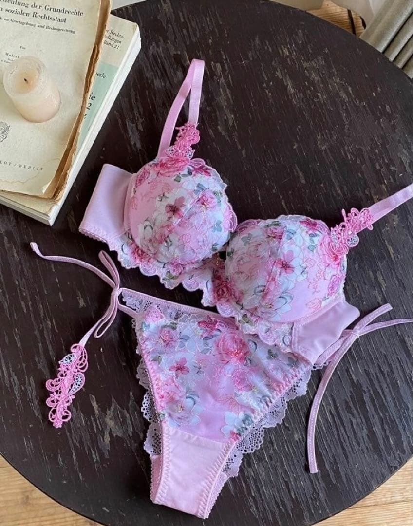 ワコール　ルジェ　D75/M　ピンク　脇高ブラ　紐パン　タンガ　ソング　花柄