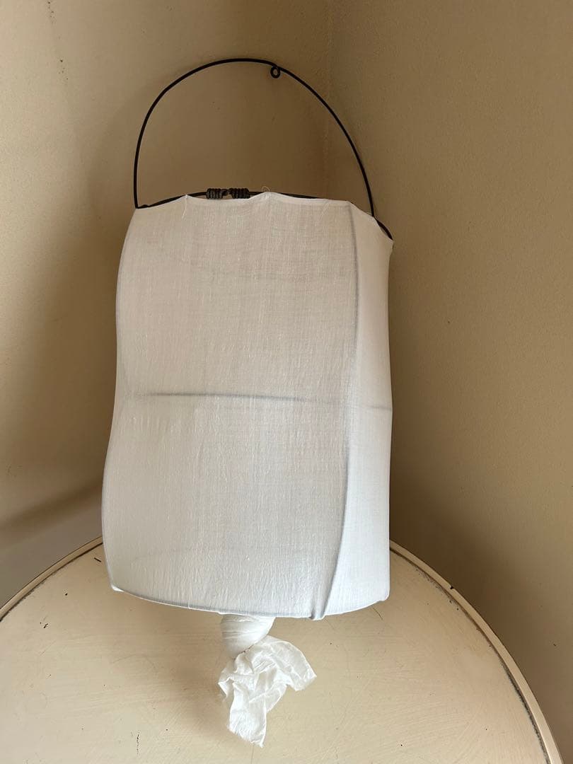 メゾンドバカンス 白色の大きい方