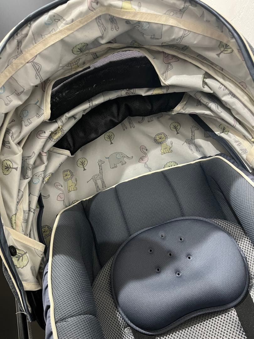 ⭐️週末限定⭐️ ラクーナビッテ　ラクーナ　アップリカ　ベビーカー　レザー　AB型