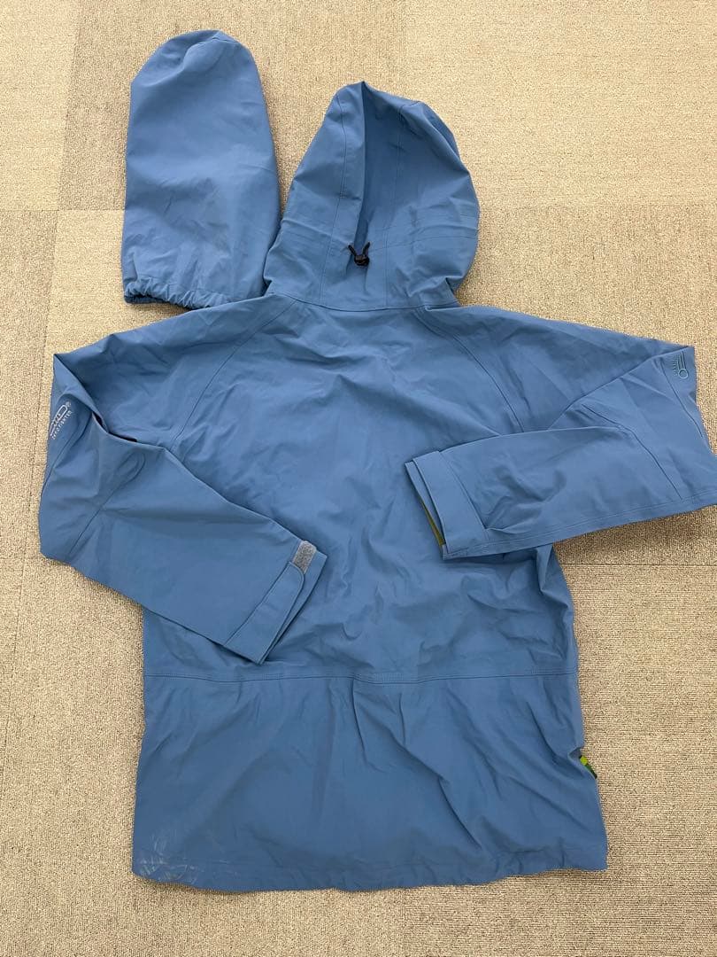 h.i.d スノーボードウエア　上Lサイズ