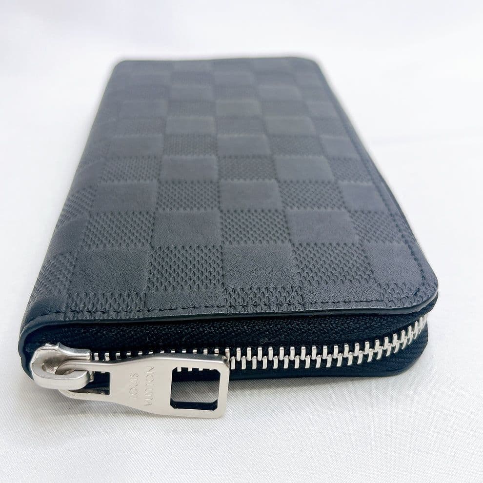 Louis Vuitton ダミエパターン 長財布 ブラック