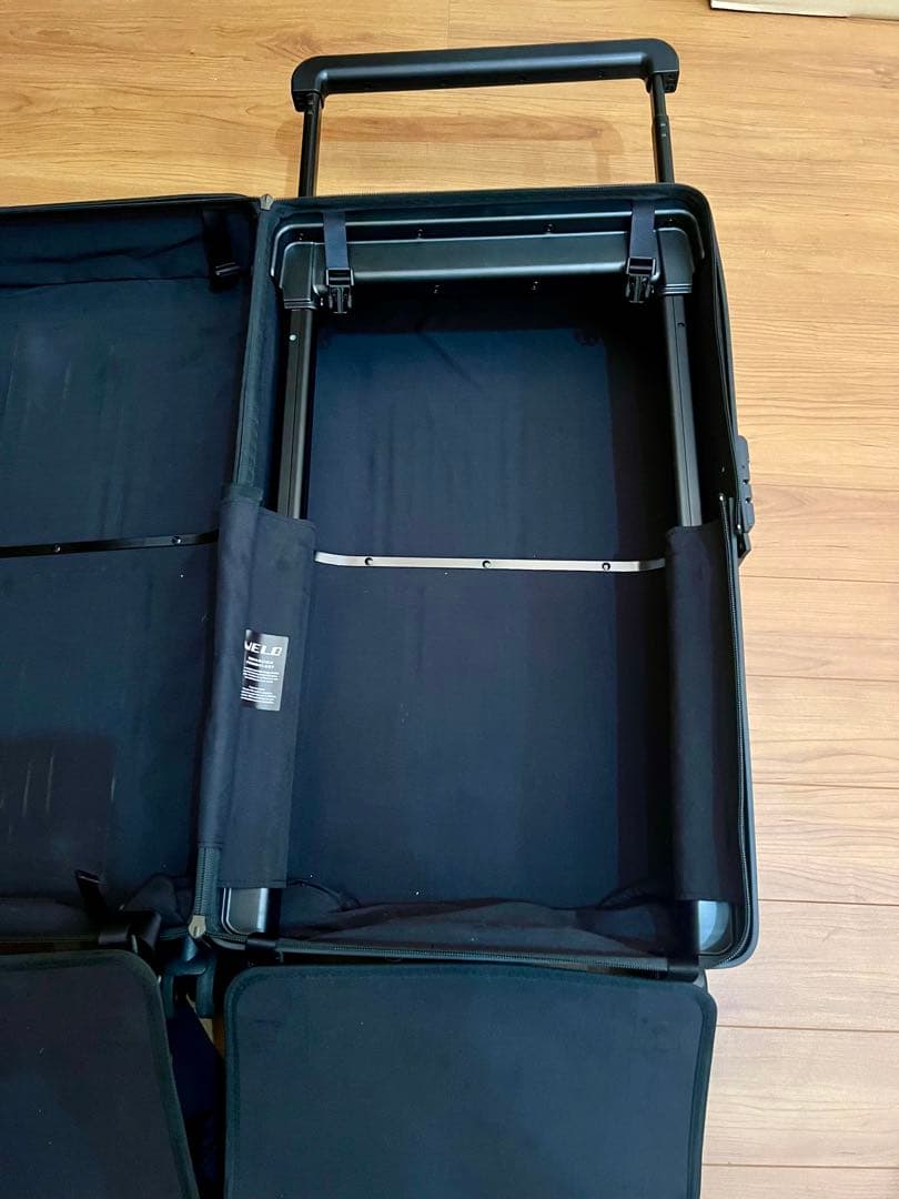 VELO 可変式スーツケース ブラック