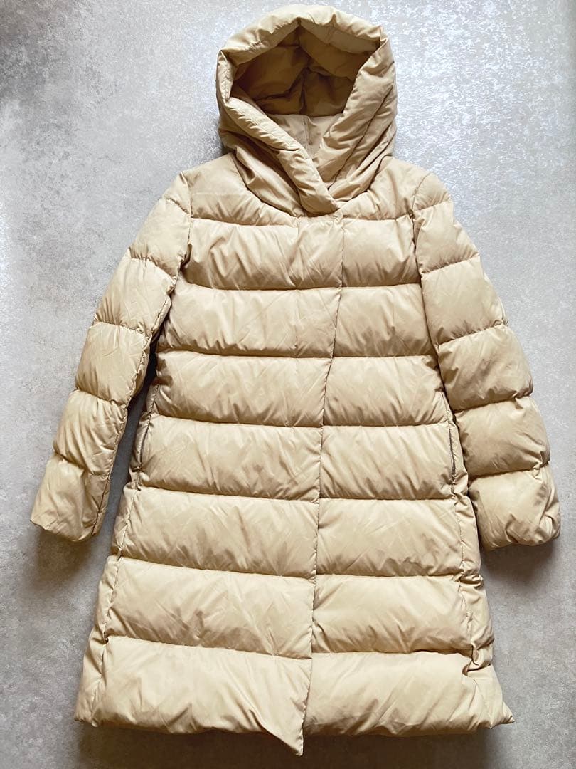 タグ付き PLST マットナイロンビッグフードロングダウン ベージュ 洗えるL