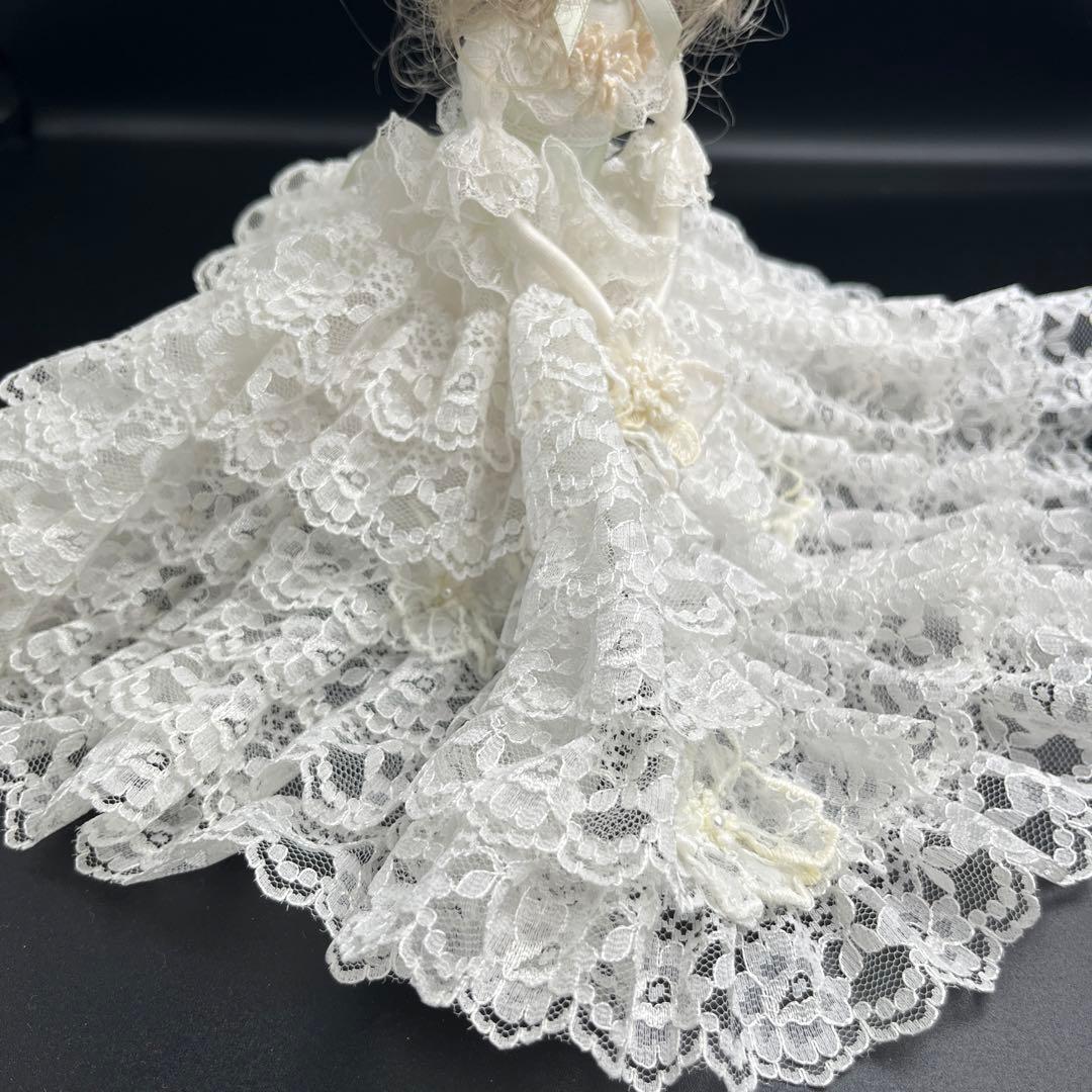 サエラ お人形 カゴ付き