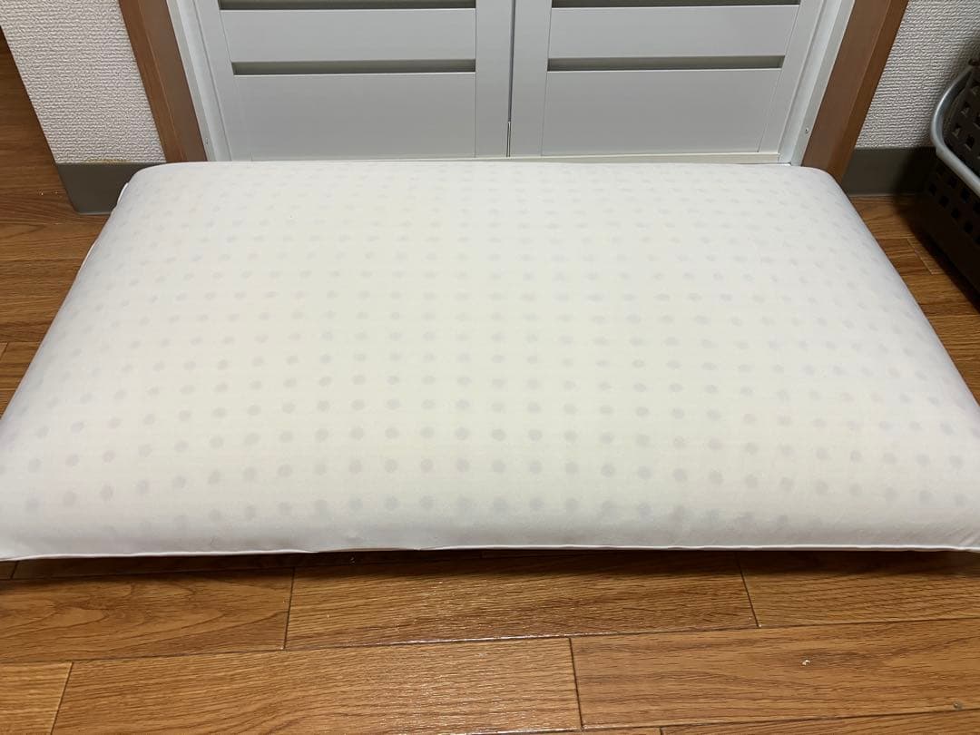 【美品】マニフレックス 高反発枕 ピローグランデ　枕カバー2枚セット