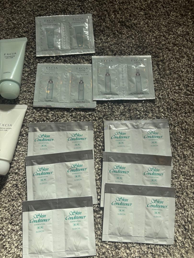 EXCIA エバーラスターファンデーションNA211 エクシア　おまけ付き