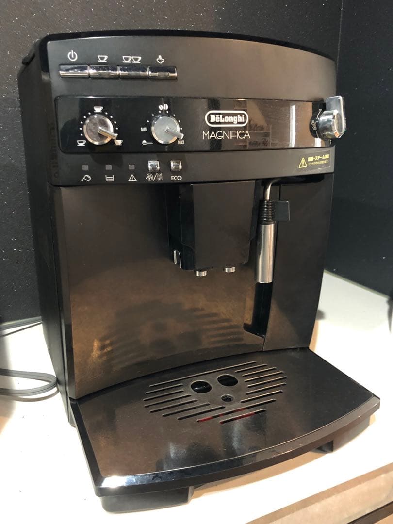 【値下げ中】デロンギ マグフィニカ 全自動コーヒーマシンESAM03110