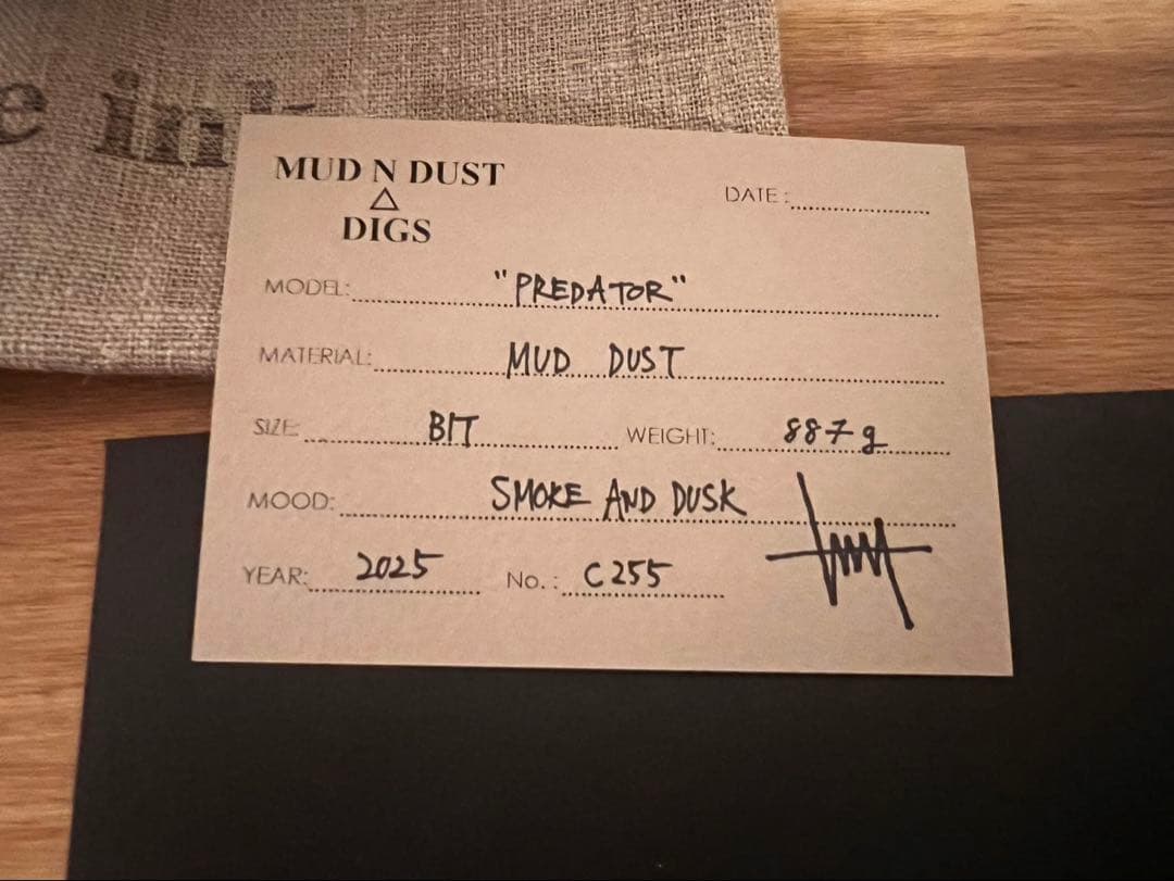 アート陶器鉢 黒と白のデザイン