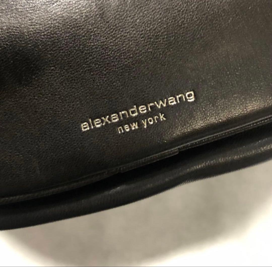 美品　Alexander Wang アレキサンダーワン　ボディバッグ　黒レザー