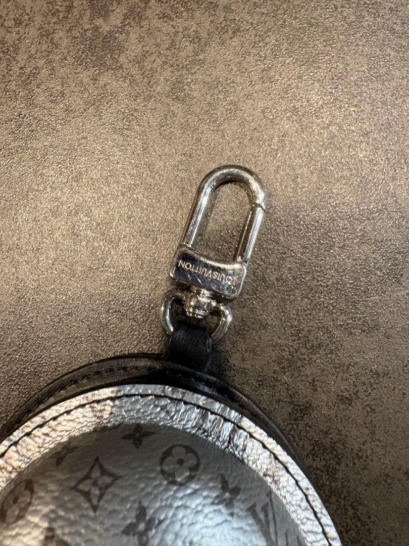 バックチャーム.LVエイリアン　ケース