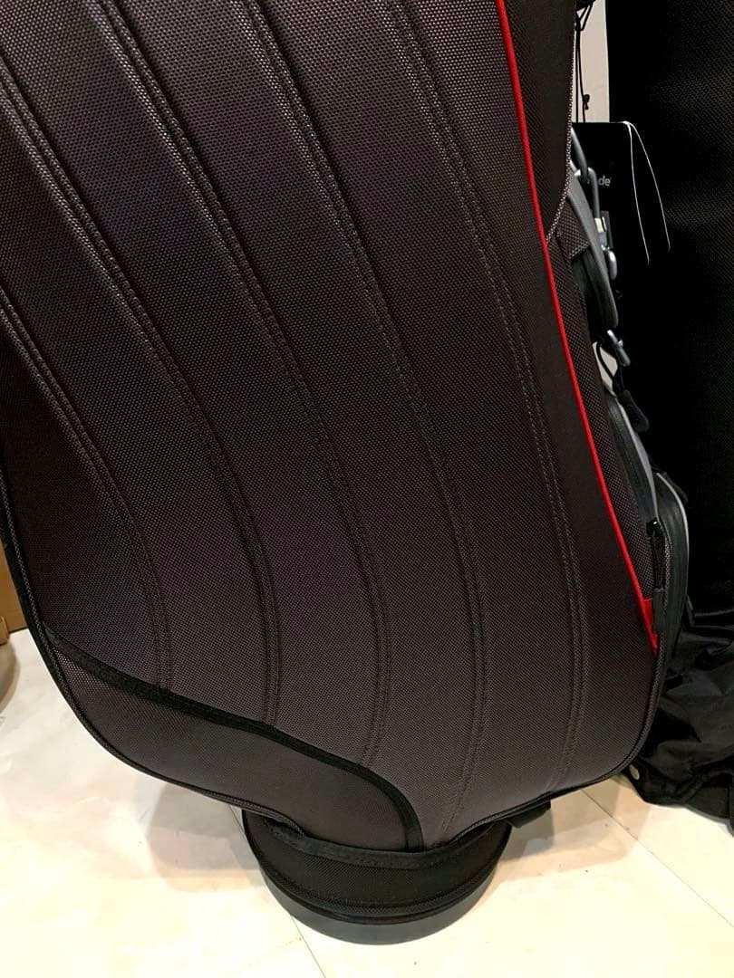 希少　新品未使用　非売品　アウディ　テーラーメイド　キャディバッグ