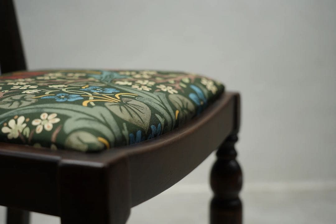 英国　アンティーク　チェア　椅子　ウィリアムモリス　良品　ケルムス　イギリス