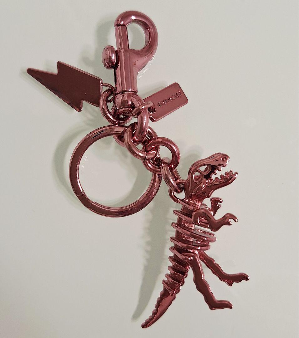 COACH キーホルダー レキシー メタルピンク