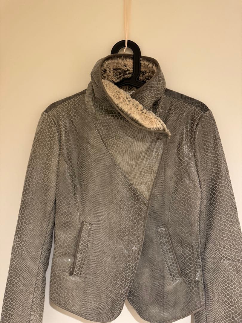 美品　ARMANI パイソンジャケット　38 グレー　ファー