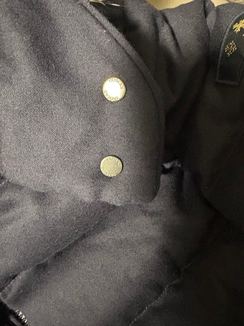 タトラス　ダークネイビー　ラビアナ ウール XL 近年モデル