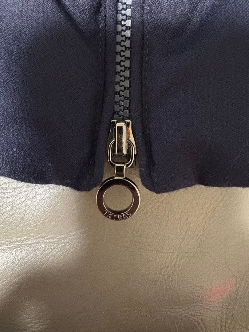 タトラス　ダークネイビー　ラビアナ ウール XL 近年モデル