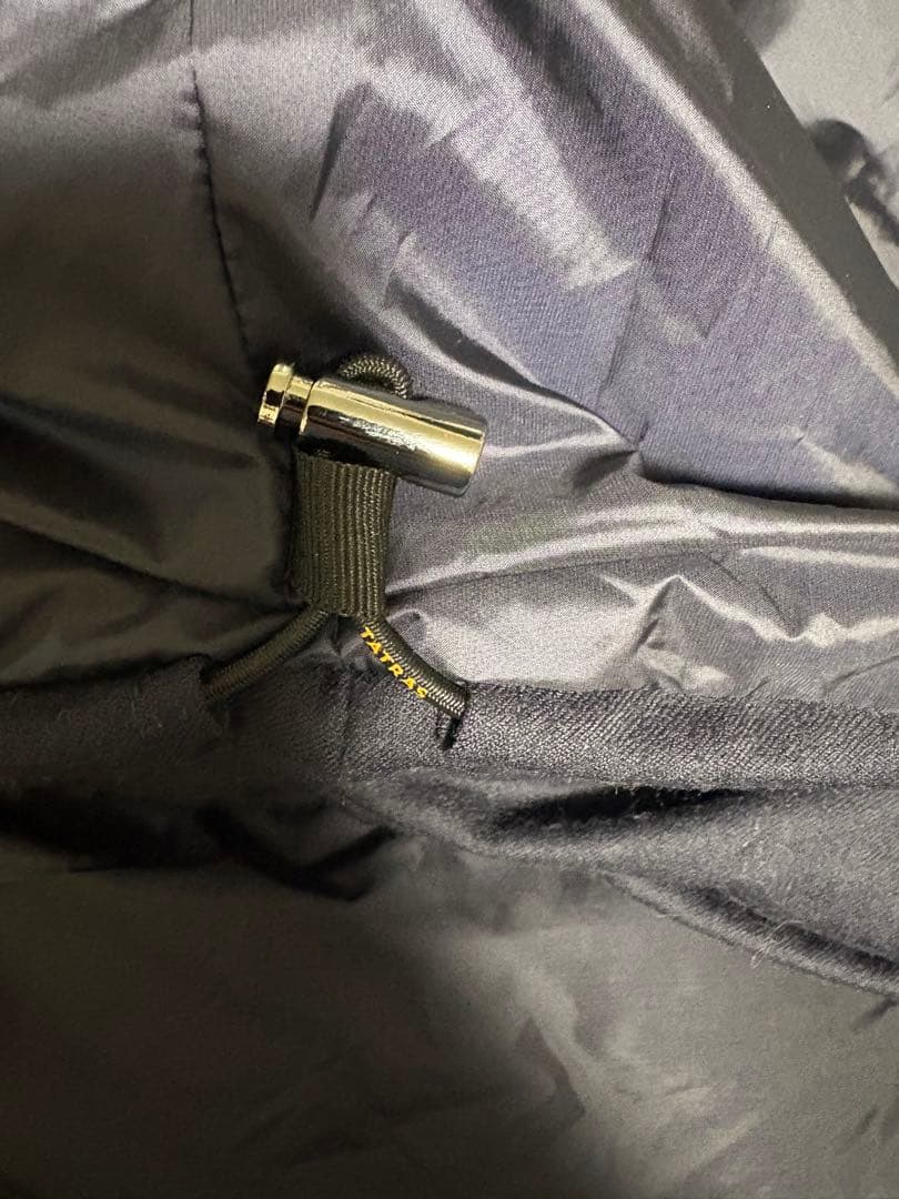 タトラス　ダークネイビー　ラビアナ ウール XL 近年モデル