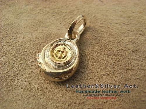 オリジナル　イーグル ペンダントトップ　シルバー925　ゴールドイーグル