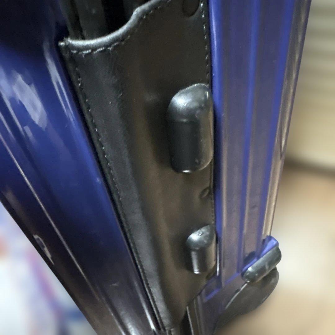 女性に！レアカラー廃盤品【ネイビー】RIMOWAリモワサルサ　機内持込可　補強済