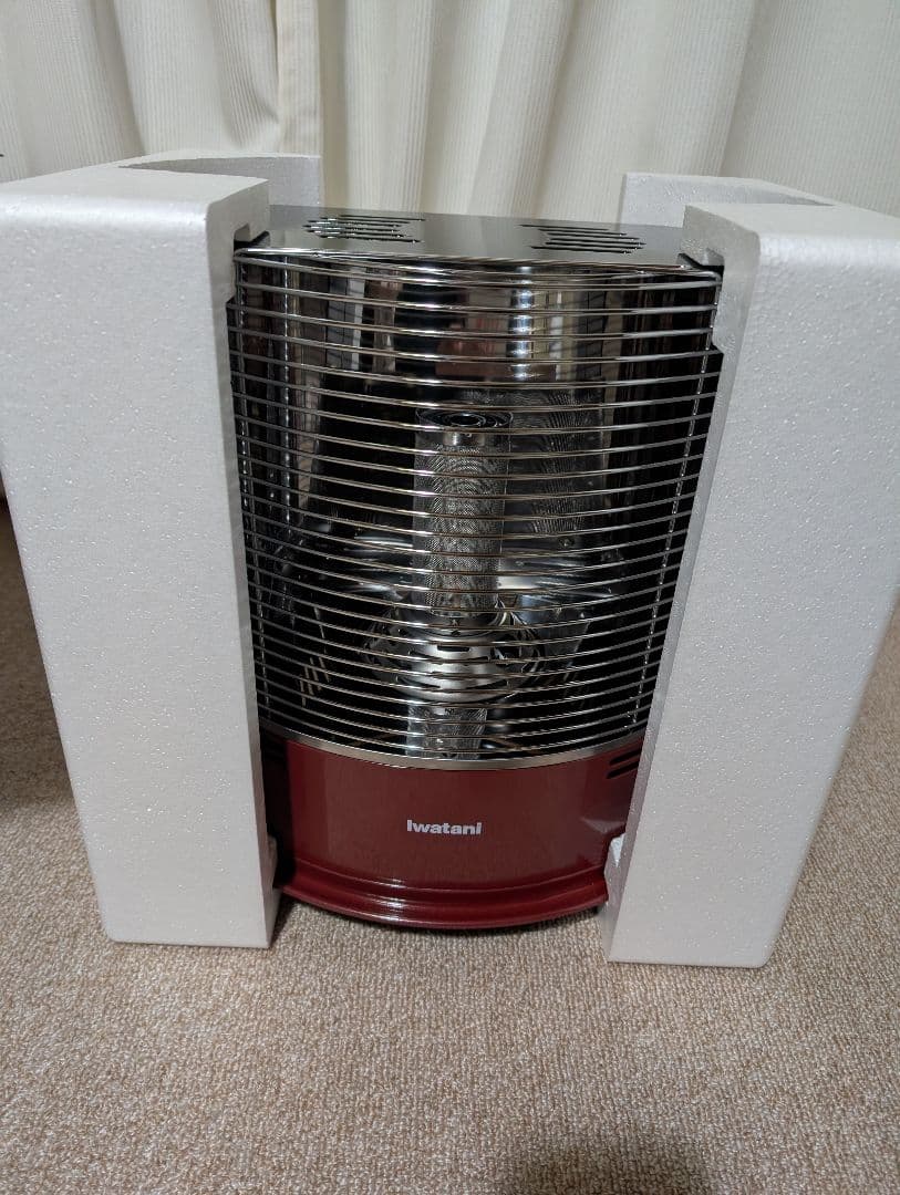 未使用*Iwatan カセットガスストーブ デカ暖II CB-STV-DK2-R