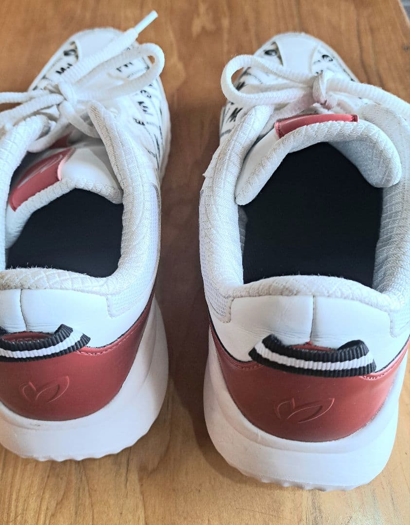 まな　他の方は購入お控え下さい　マスターバニーゴルフシューズ24.5センチ