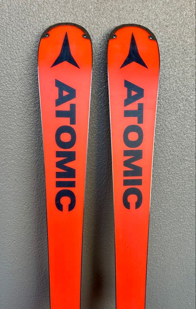 ATOMIC REDSTER S8i 155cm スキー板とビンディング付き
