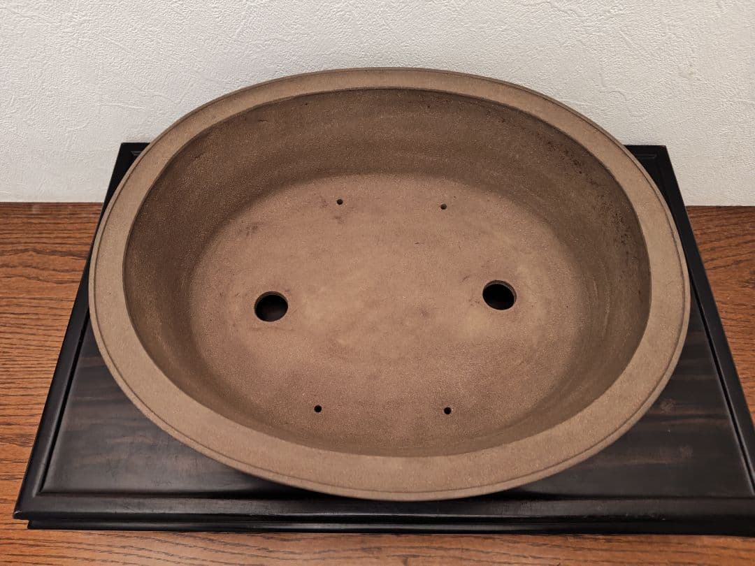 中型〜大型 陶器製 楕円形盆栽鉢 黄土茶色　落款あり