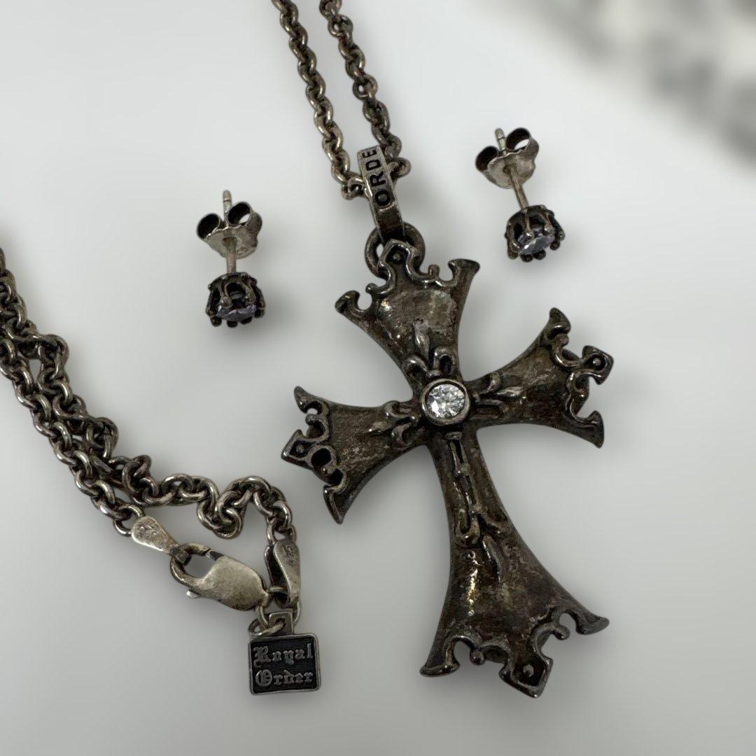  ORDER/ロイヤルオーダーシルバークロスネックレス ピアスセット⭐︎