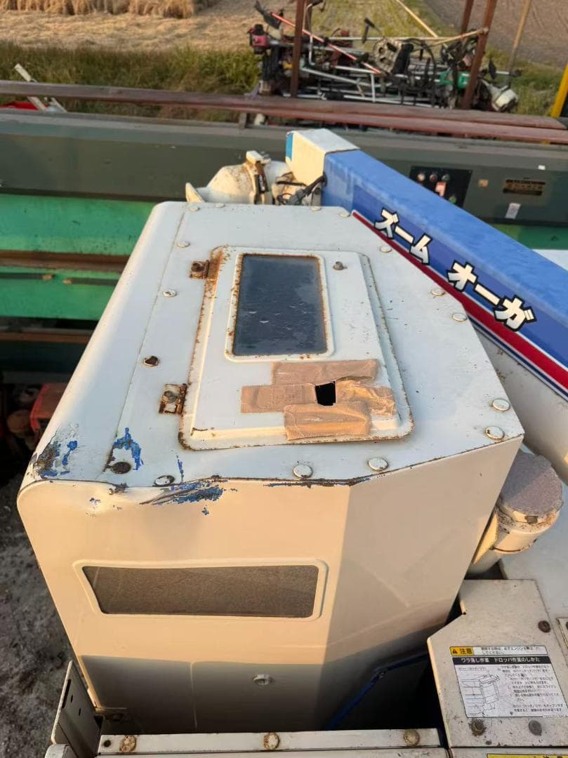 【福岡県みやま市】イセキ コンバイン 型式 327 3条刈 アワメータ—427H