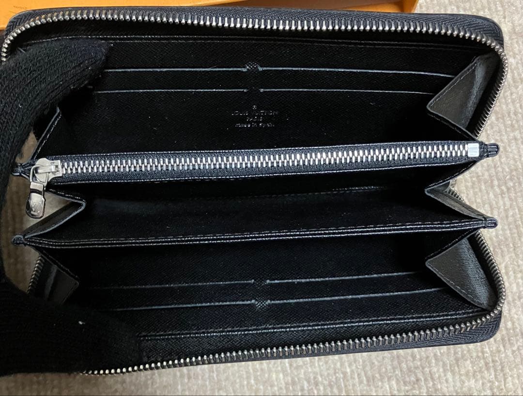 LOUIS VUITTON エピ長財布