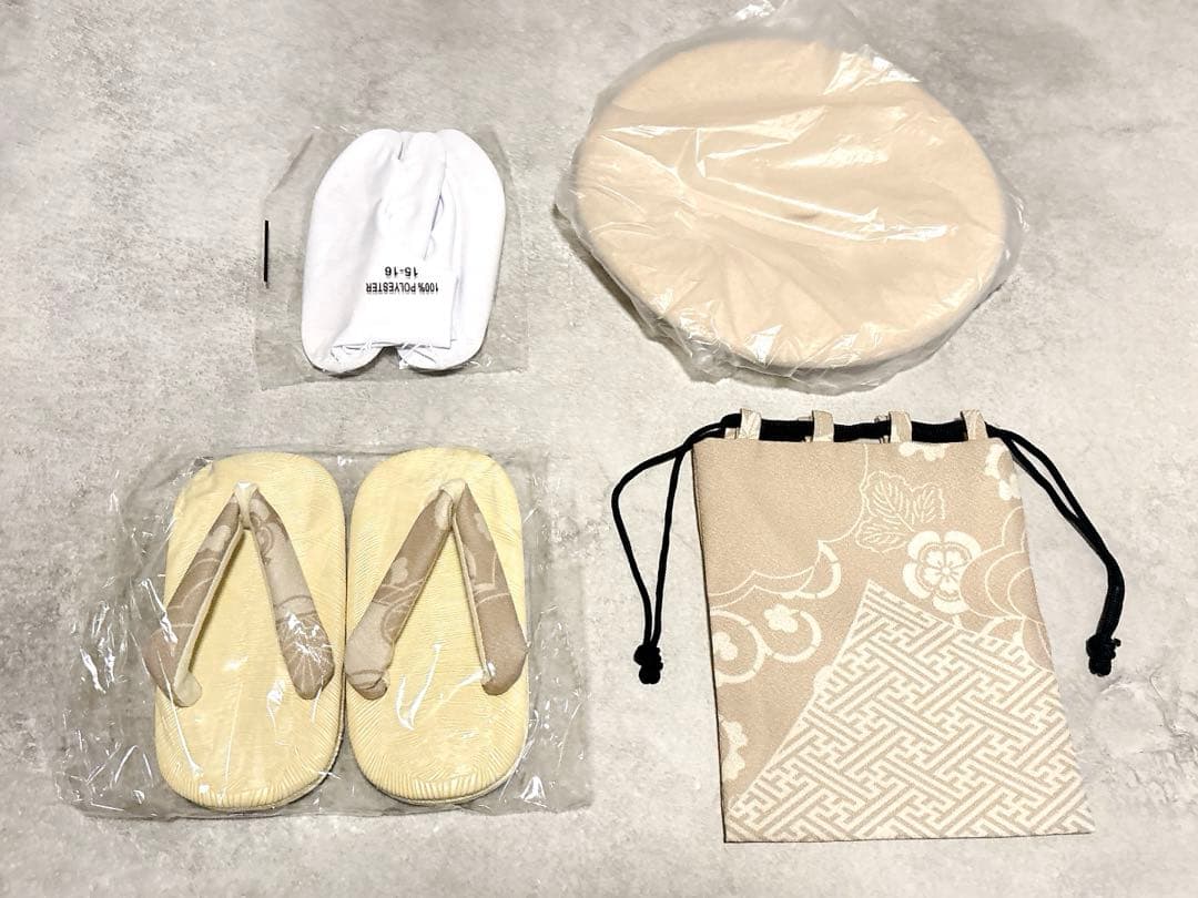 新品 utatane ひよこ商店 七五三 着物 3歳 男の子 被布フルセット