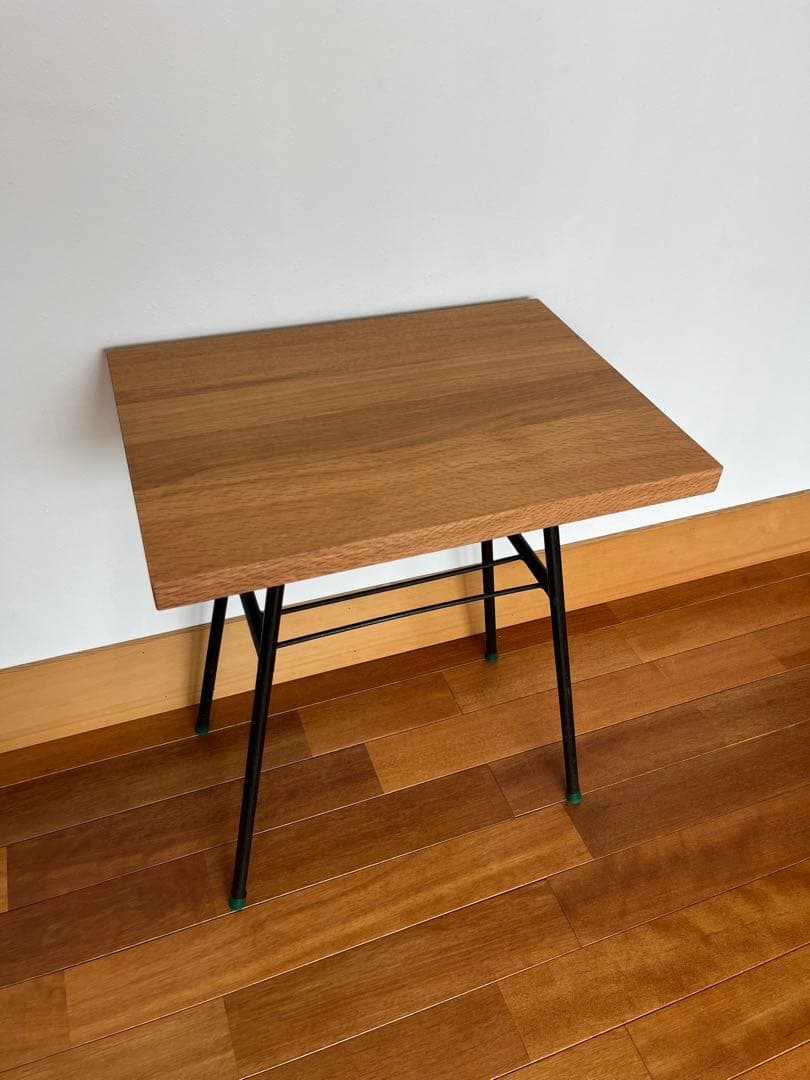 サイドテーブル　鉄脚　レトロ　無垢材（なら）