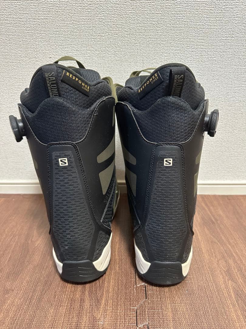 スノーボードブーツ　Salomon DIALOGUE