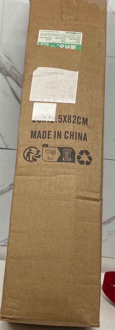 b プロジェクター　自立式120インチ スクリーン スタンド付き 4K解像度