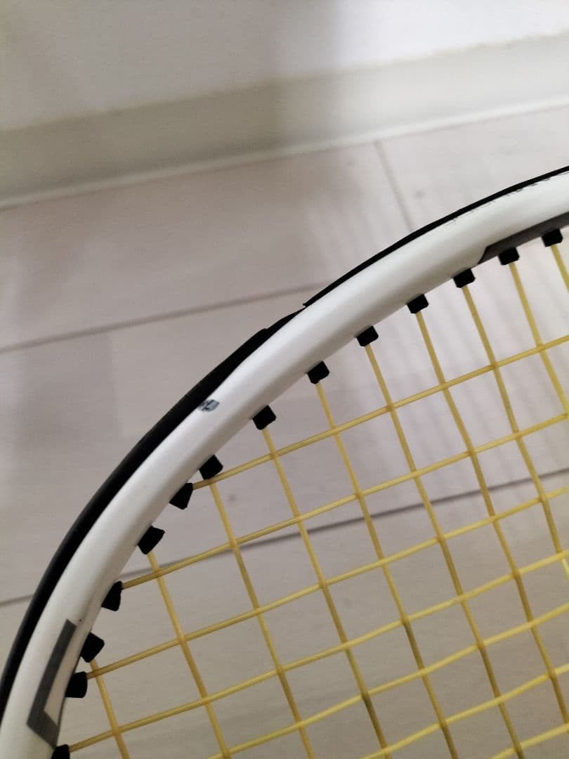 Tecnifibre　TF-40 305 18M 　グロメット付き