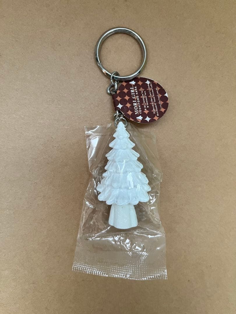 奈良美智 森ガール キーホルダー 青森県立美術館限定 ホワイト 新品未開封