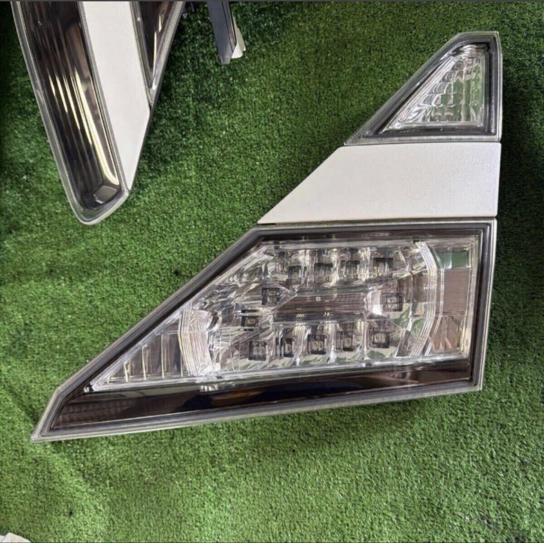 (H20/5) ヴェルファイア DBA-ANH20W テールランプ セット