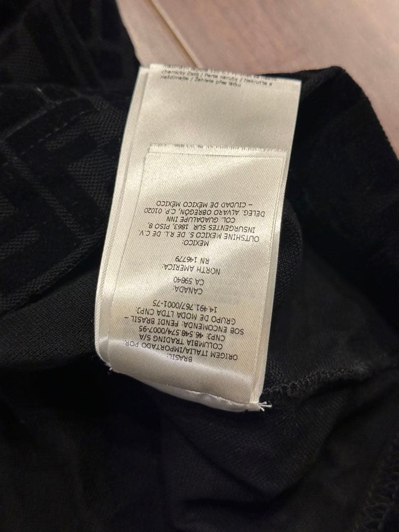 今月末出品終了 FENDIフェンディ　セットアップ　上（XS）下（44 S）