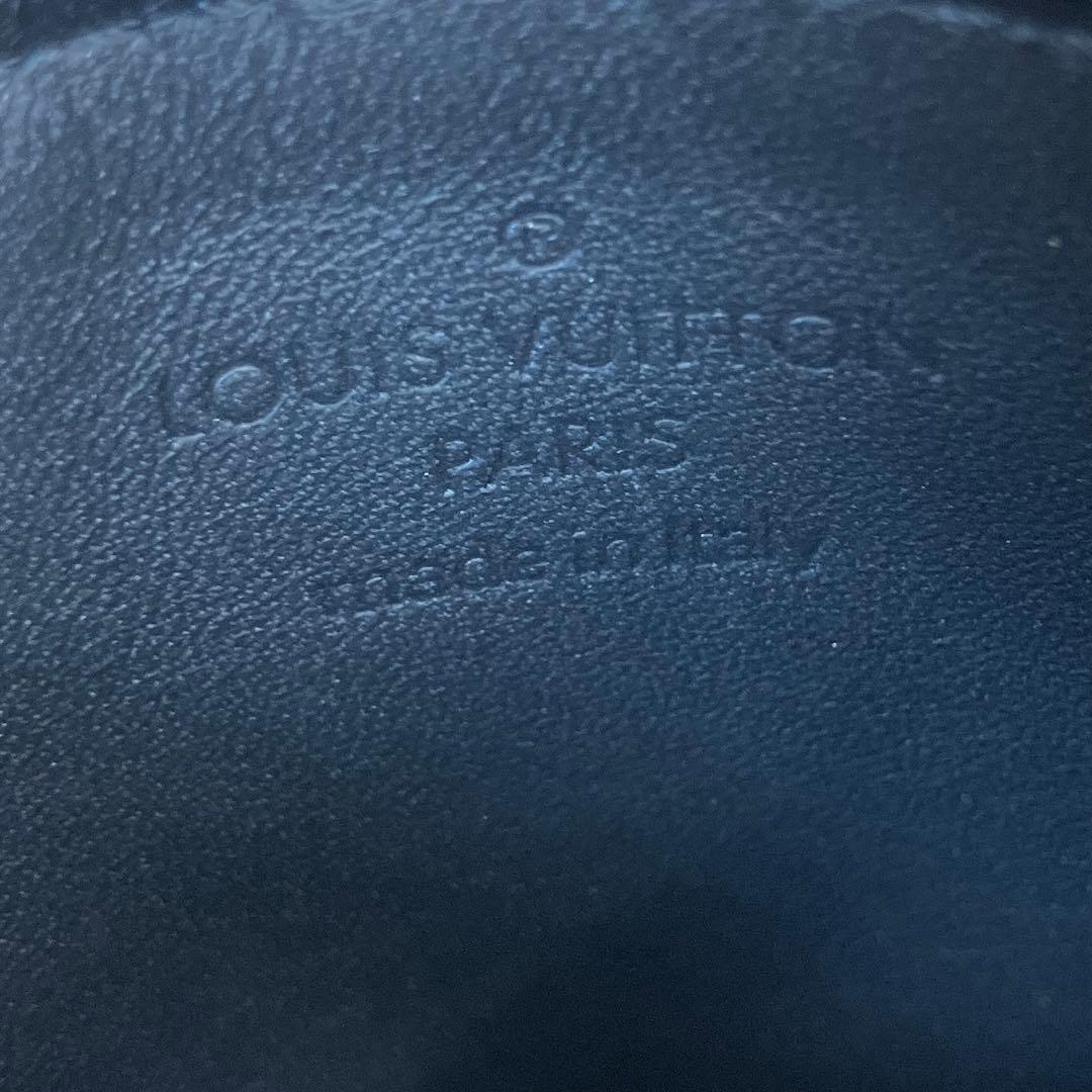 中古美品 LV ルイヴィトン シャドウ  カードケース M82245