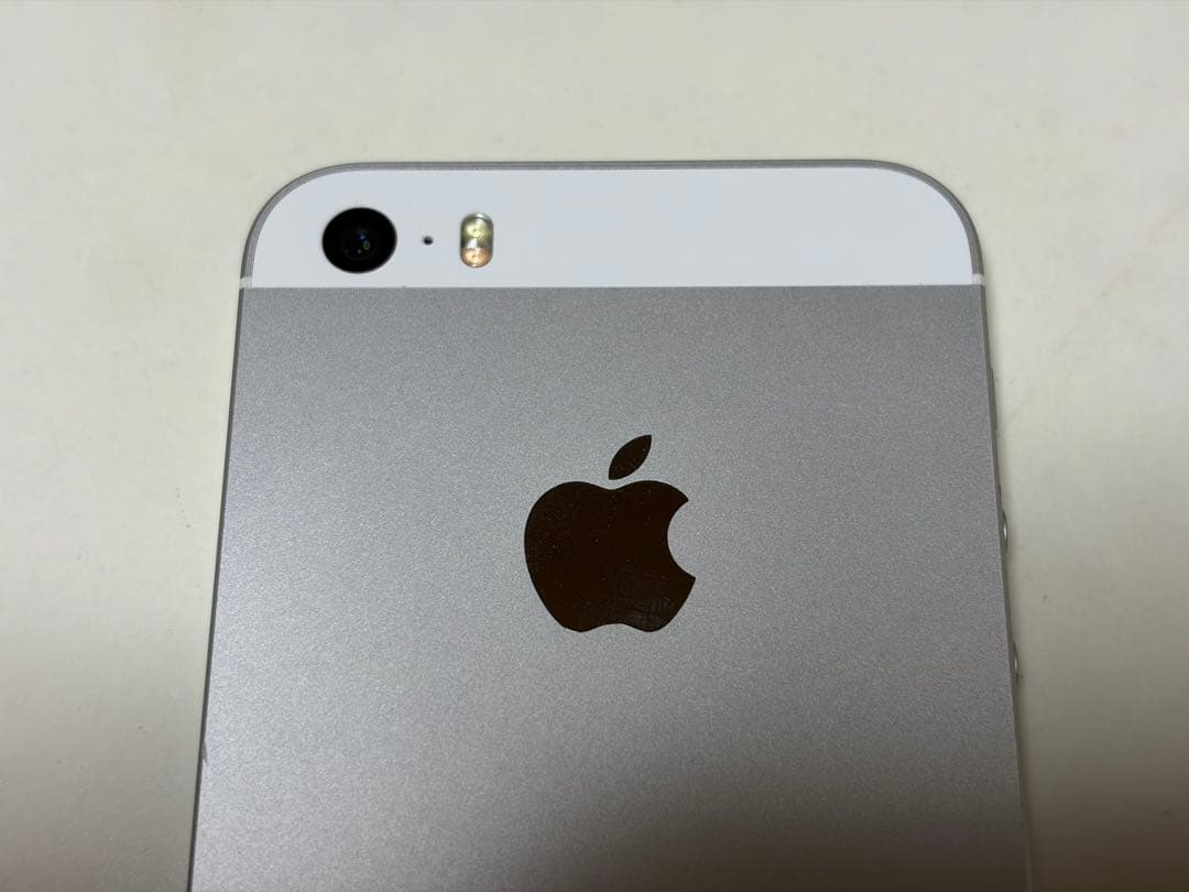 バッテリー交換済み iPhone SE 第1世代 32GB SIMロック解除済