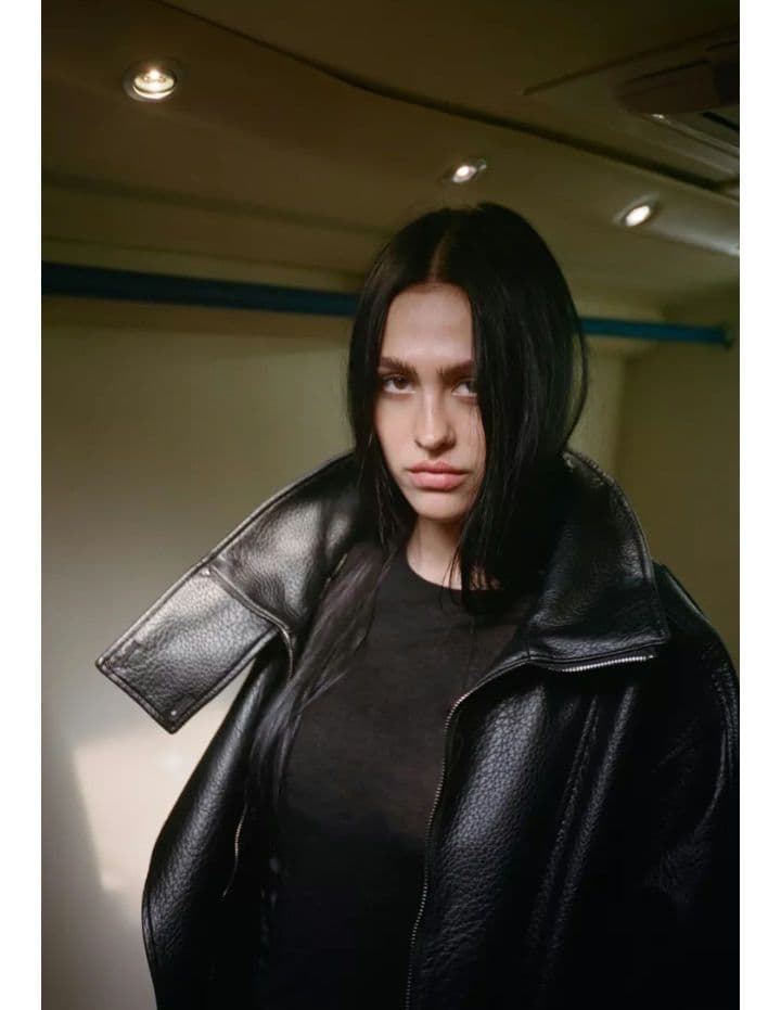 完売品 ZARA フェイクレザージャケット ブラック L 希少サイズ