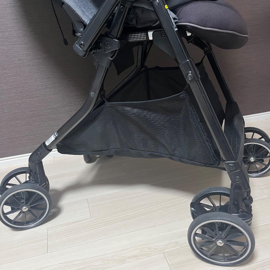 美品　Combi スゴカル　α4 　キャス　エヴァグリーン　エッグショック