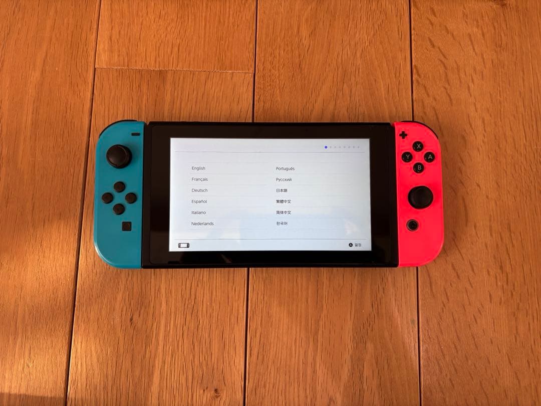 任天堂　Switch ネオンブルー　バッテリー強化版