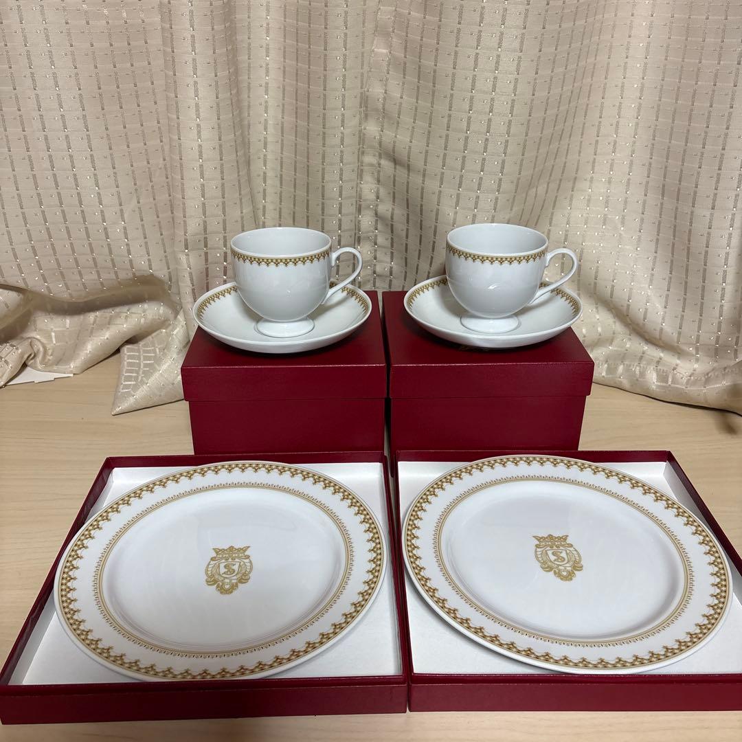 ディズニー TDS マゼランズ 18周年 プレート カップ＆ソーサー 2点x2