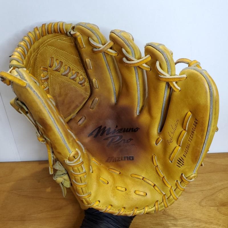 ミズノプロ MizunoPro リアルセレクション 良品 投手用 硬式グローブ