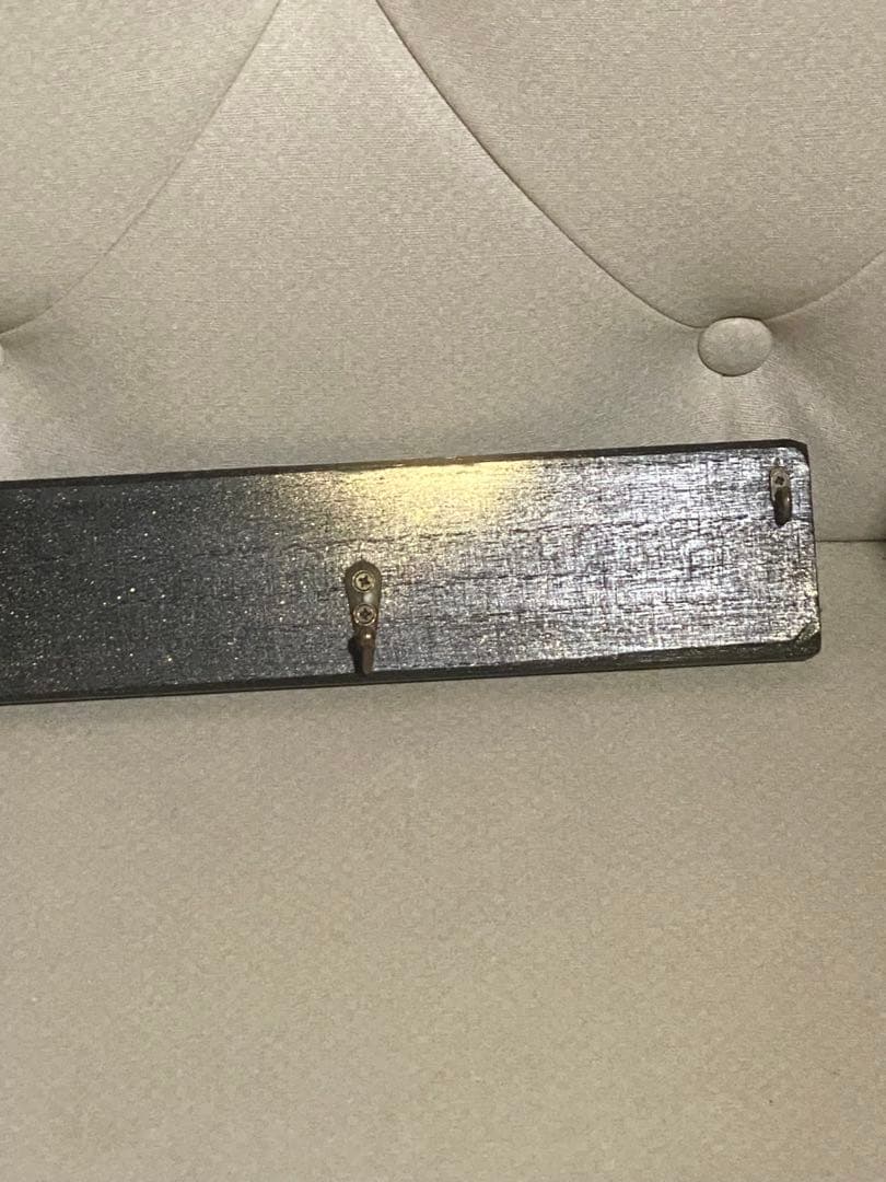 百合紋章♦️ローズ♦️ゴシック♦️壁掛け ４連ハンガーラック♦️小物掛け付♦️未使用♦️桐材