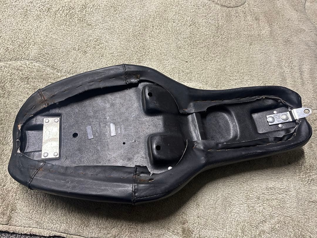 スポーツスター　XL1200S 純正シート　ハーレー